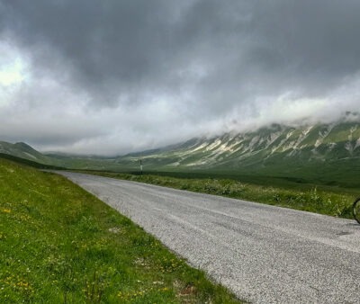 campo imperatore abruzzo in bikepacking